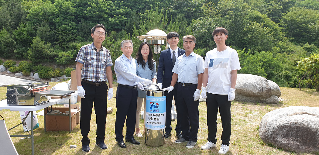6.25전쟁 70주년을 기념하여 매설용 타임캡슐을 제작 하였습니다.